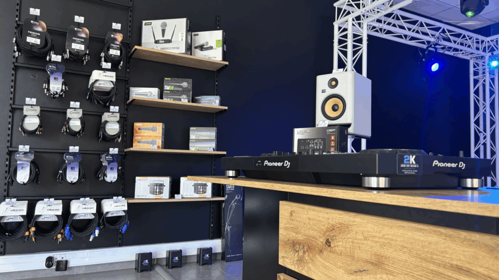 showroom 2k audiovisuel scaled