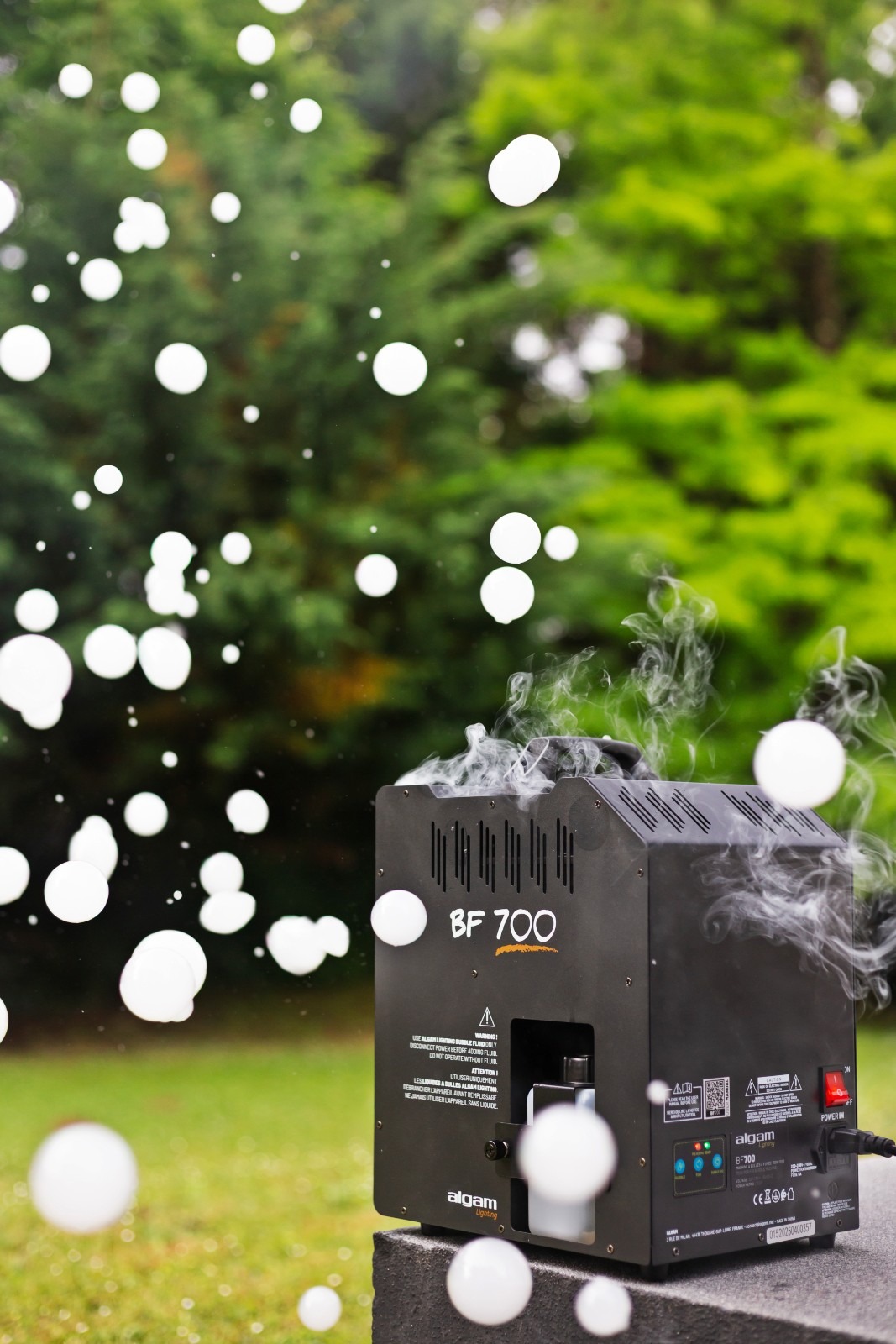 2K AUDIOVISUEL – Spécialiste en location et prestation de sonorisation, éclairage, vidéo et machines à effets à Thonon-les-Bains et dans la zone d’Anthy. Nous proposons des enceintes, micros, caissons de basses, DJ et équipements professionnels pour concerts, événements, mariages, séminaires et soirées privées. Solutions sur mesure avec installation et support technique disponibles