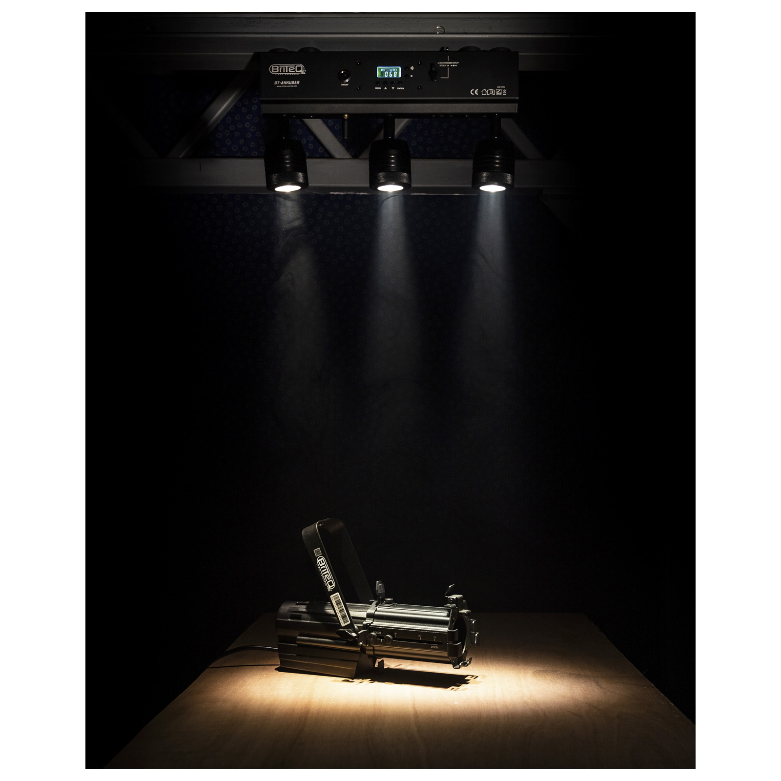 2K AUDIOVISUEL – Spécialiste en location et prestation de sonorisation, éclairage, vidéo et machines à effets à Thonon-les-Bains et dans la zone d’Anthy. Nous proposons des enceintes, micros, caissons de basses, DJ et équipements professionnels pour concerts, événements, mariages, séminaires et soirées privées. Solutions sur mesure avec installation et support technique disponibles